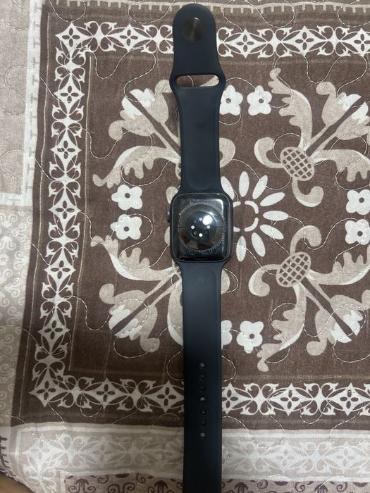 Продам Aplle Watch 6-Серия