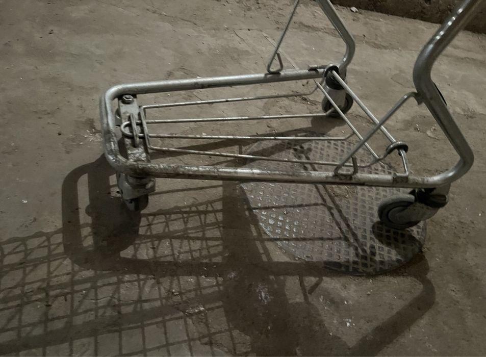 Vand carucior supermarket