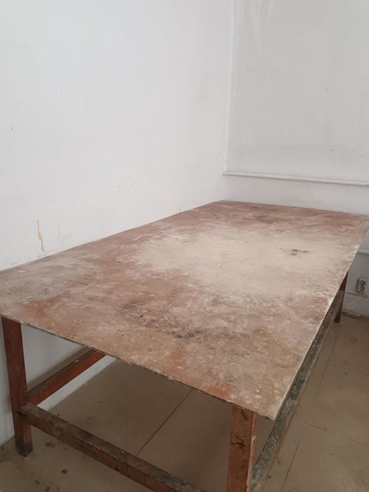 Продам миксер 30л,жарочные печи, тестом, столы.