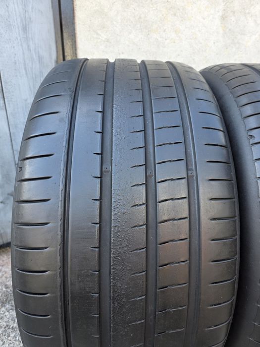 Vând două anvelope de vara yokohama advan sport  315 35 22  dotv5024