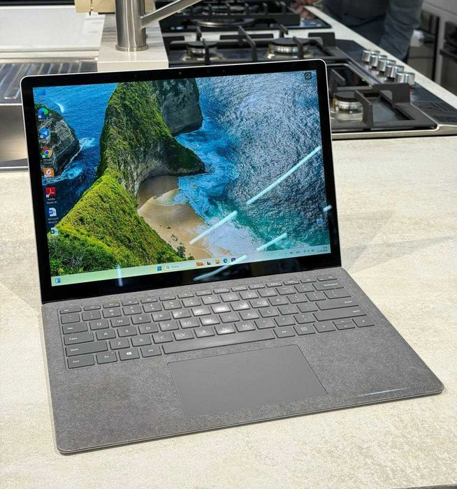 Microsoft Surface laptop 3 i5-1035g4/8/256/13'3 2K IPS touch