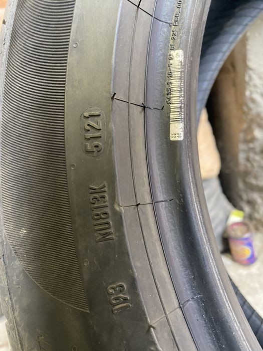 2бр летни гуми Pirelli 235/50/19 и 4бр летни 225/50/17 пирели