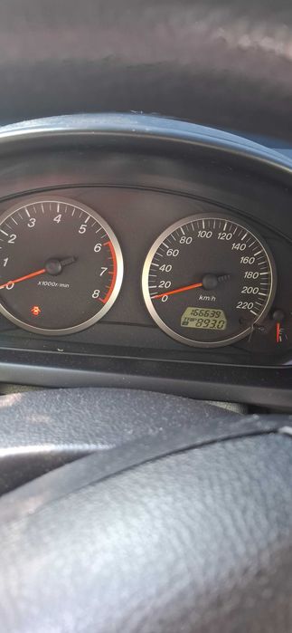 Продавам кола Mazda  2