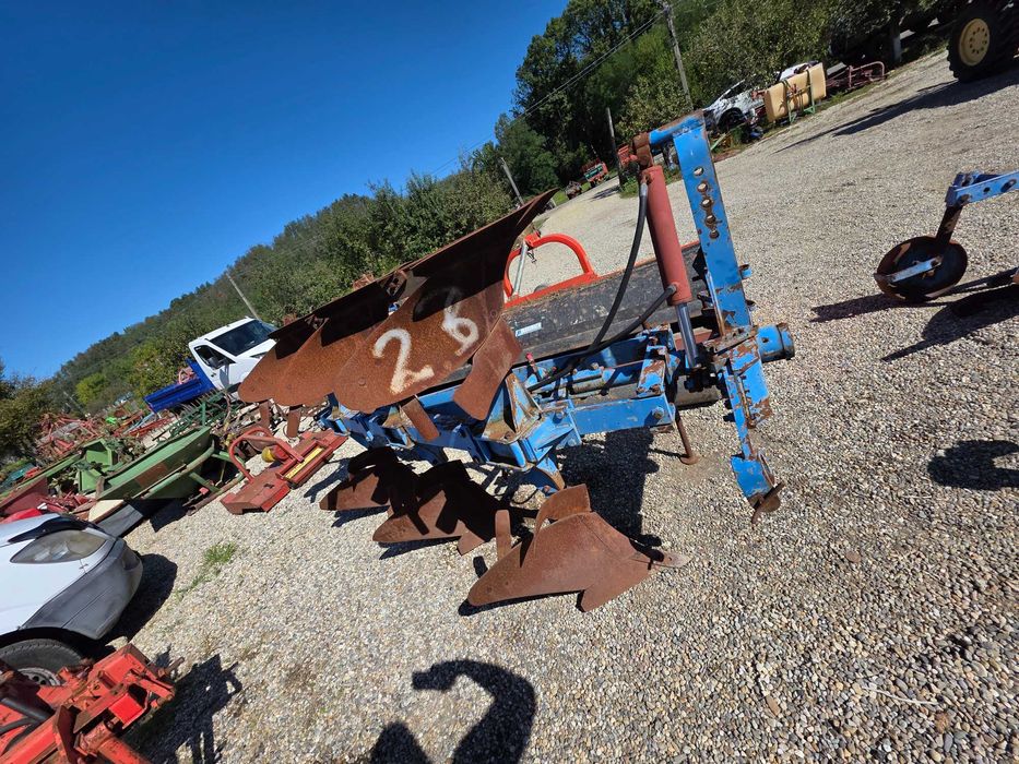 Plug reversibil 3 brazde Rabe hidraulic 3 cormane plug 3 trupite RABE