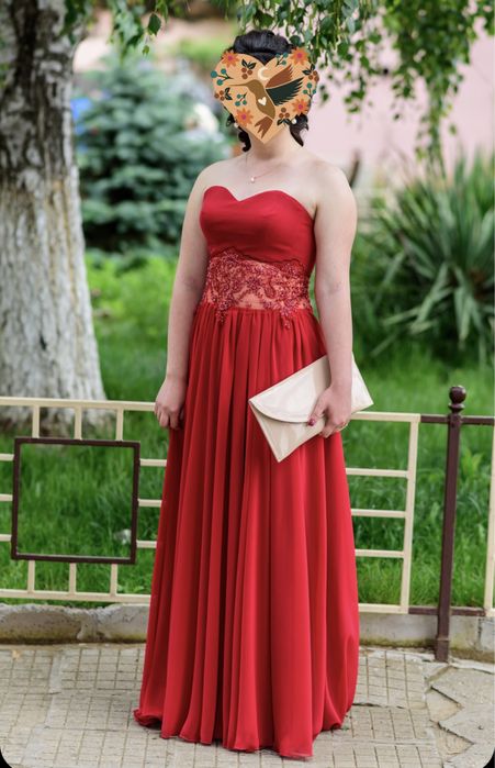 Официална червена рокля