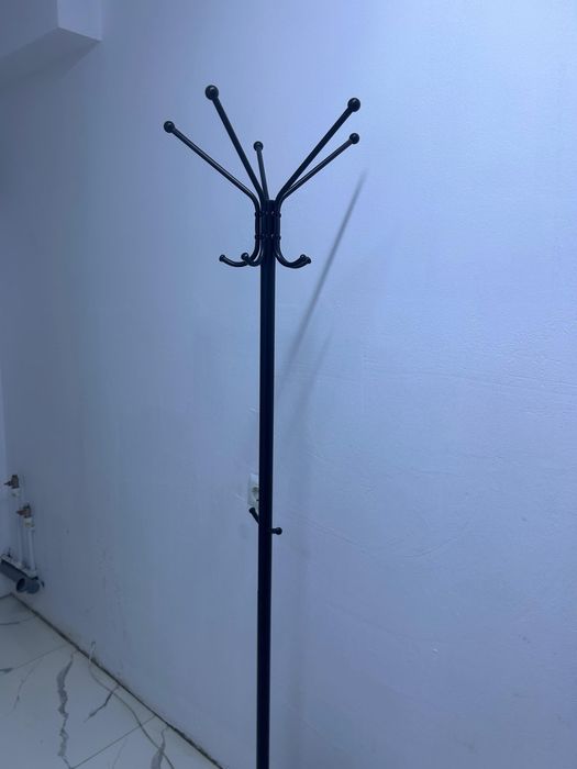 Продам вешалку для вещей