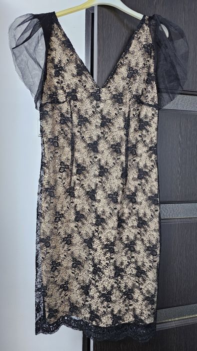 Rochie ocazie, Xara, mărime 44 ( se potrivește mărimii M ).