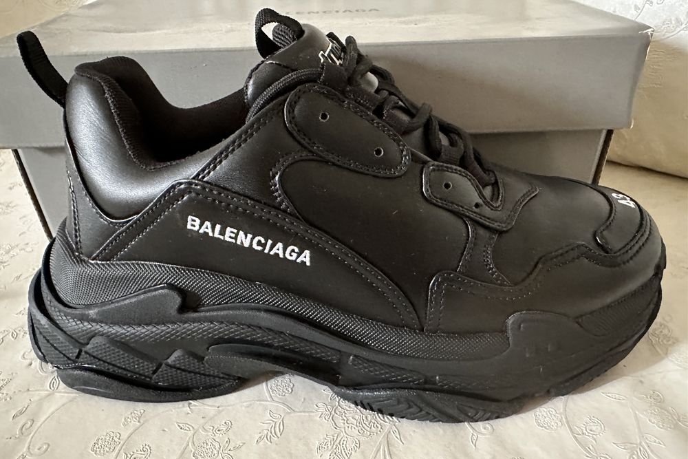 Balenciaga cheap shoes olx