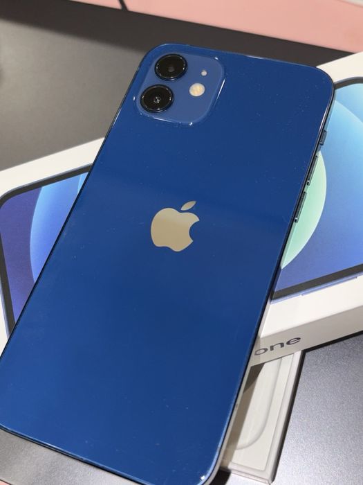 Продам срочно  айфон 12 на 128гб