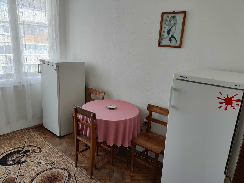 Дава се под наем Четиристаен апартамент в Казанлък - 100 кв.м за 255 € - Снимка #3