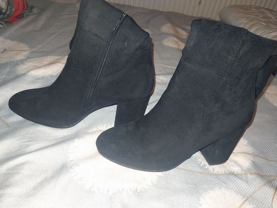 Ботуши с дебел ток