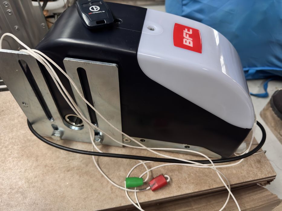 automatizare usa de acces garaj sectionala si hala BFT ARGO BT A20