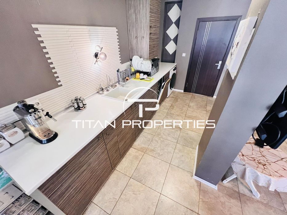 Дава се под наем Тристаен апартамент в Бургас, Възраждане - 90 кв.м за 663 € - Снимка #1