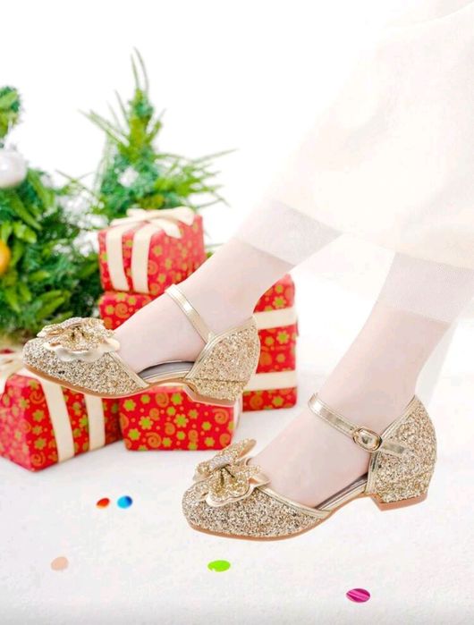 Pantofi aurii fetita 31