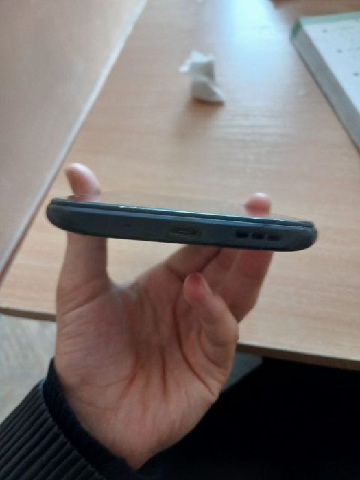 Redmi 9C  sal ekrani singan