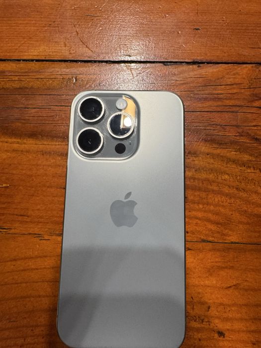 Продам Айфон 15 Про