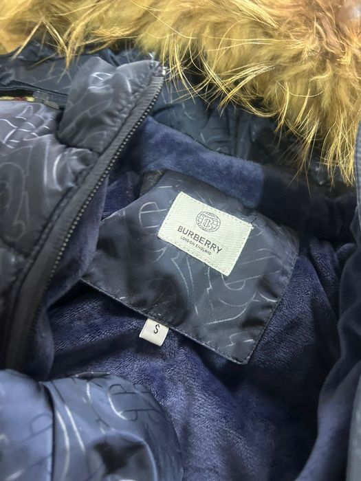 Продается зимний комбинезон для малыша