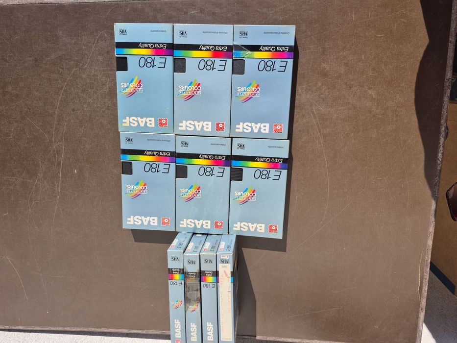 Vând 10 casete video Basf VHS originale de 180 minute colectie filme acțiune,drama,Comedie, Triler, dragoste,western...etc.