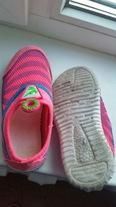 Продам кросовки 18 см по стельки