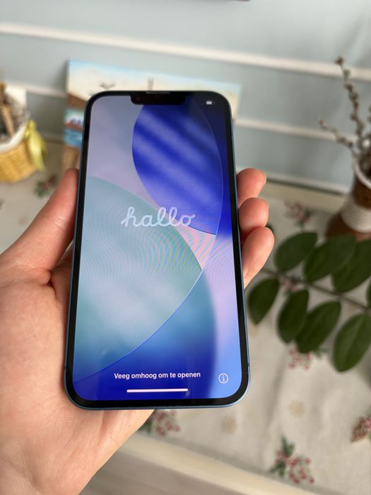Продам iPhone 13, 256 гб