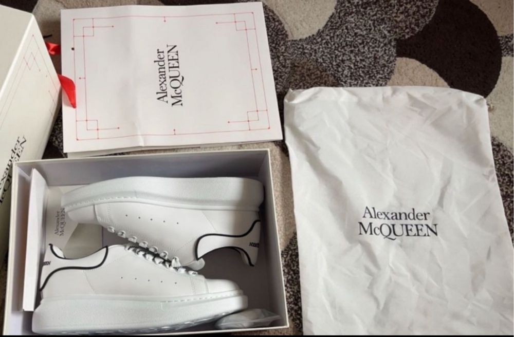 Adidasi Alexander Mcqueen exposy custom model albi negri piele naturala