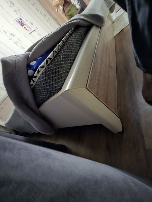 Двухспальный кроват