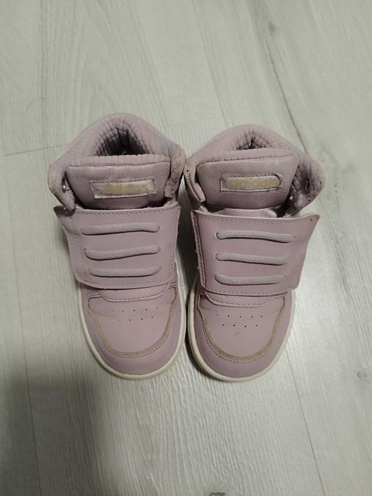 Боти Adidas 26 номер