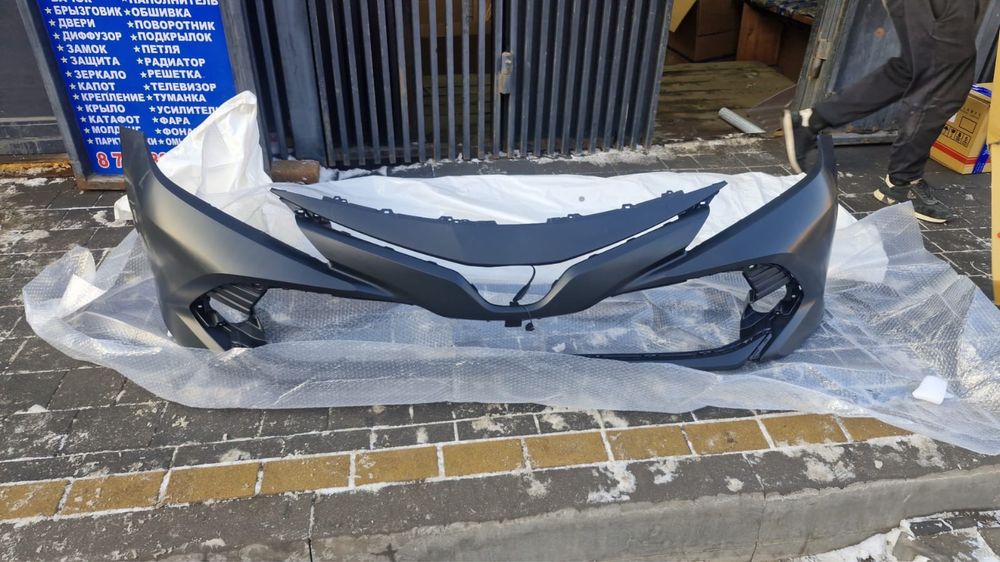 Бампер передний камри