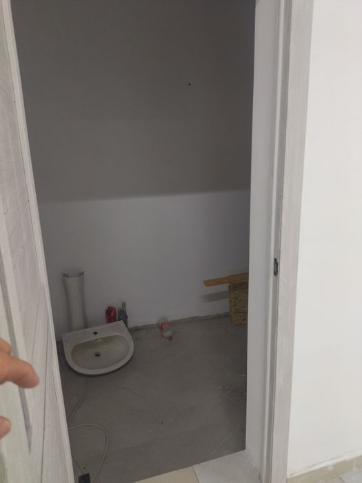 Кәсіпке жалға беріледі