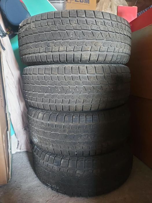 Зимние шины 265 / 60 R18 YOKOHAMA