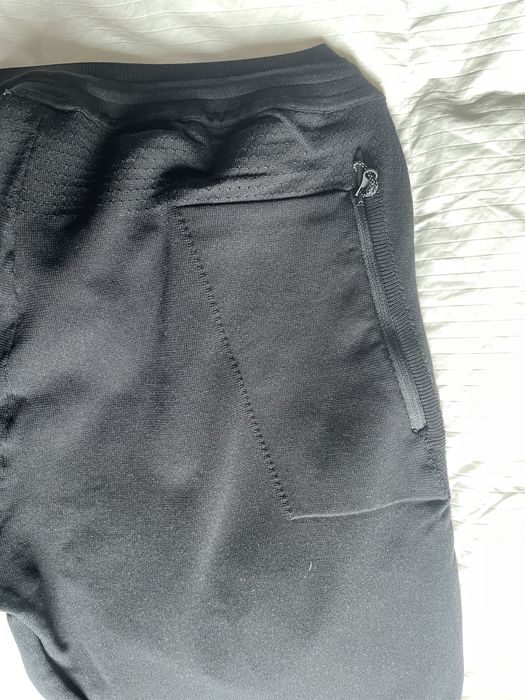 Pantaloni Nike ‘Portugalia’ Slim Fit – ediție limitată, cu etichetă