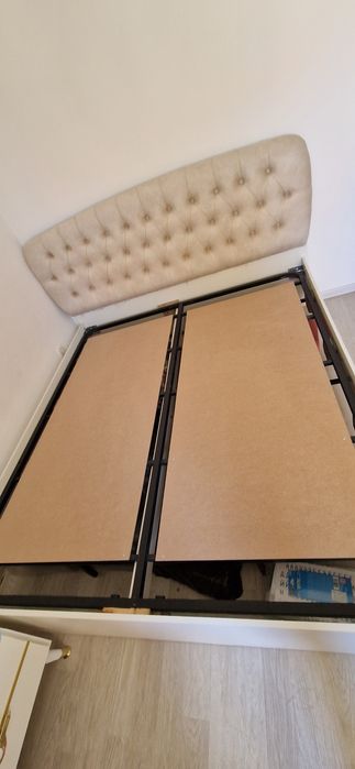 Спальный кровать