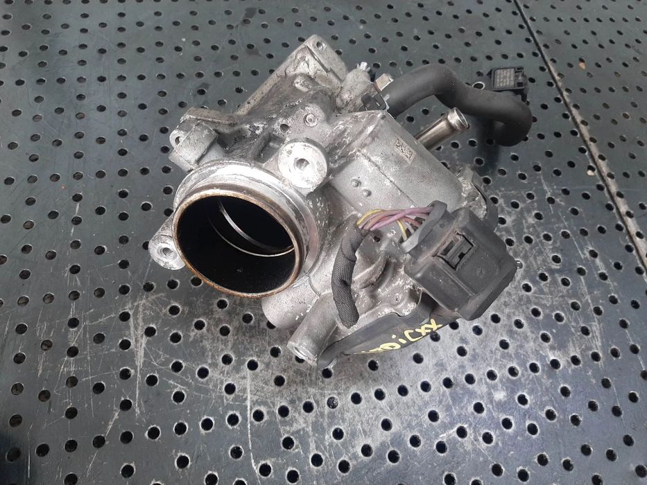 clapeta acceleratie  vw golf 7 audi a3 8v seat leon skoda octavia 3 1.6 tdi  04l128063p 04l128059k