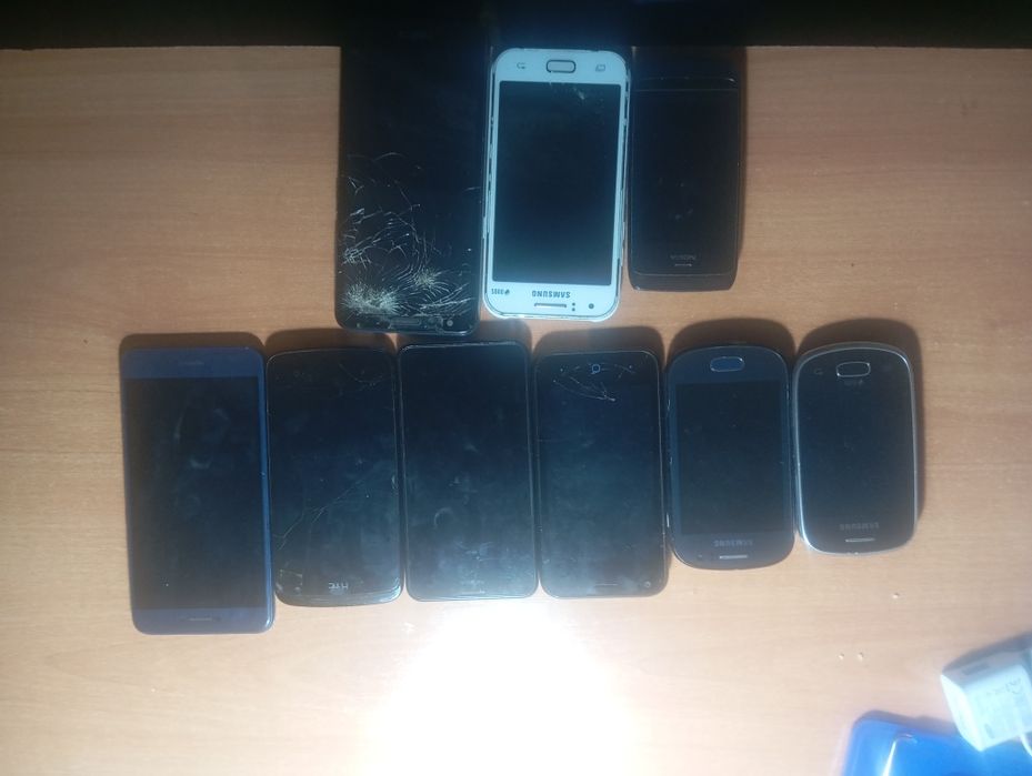 Продаю разные телефоны