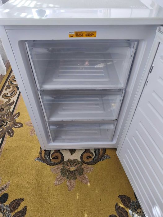 Congelator Whirlpool W55ZM, 102 l, 3 sertare, H 83.8 cm