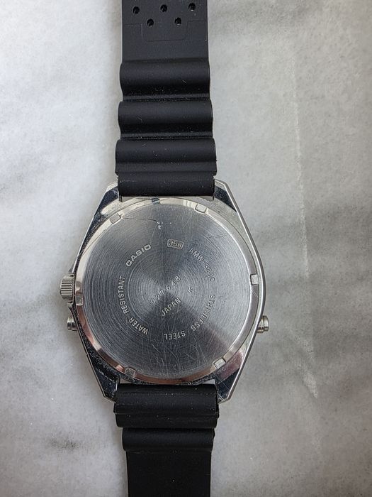 Casio AMW 320C - vintage Japan