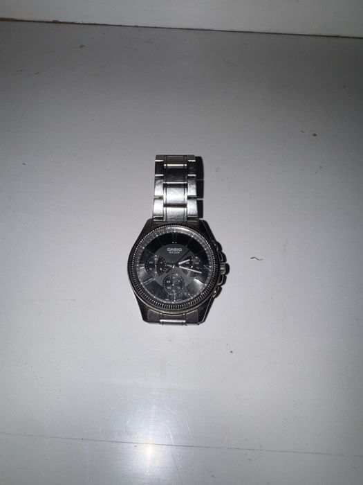 Продам мужские часы Casio.