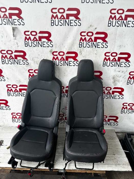 Scaune piele  (banchete incluse ) DACIA SPRING