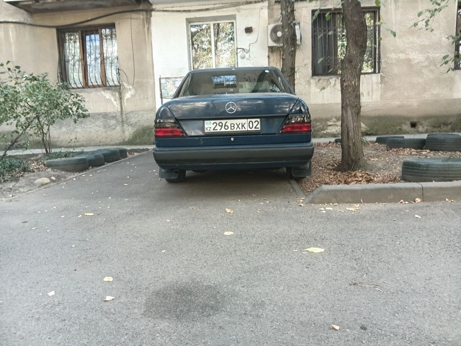Продам мерседес 124