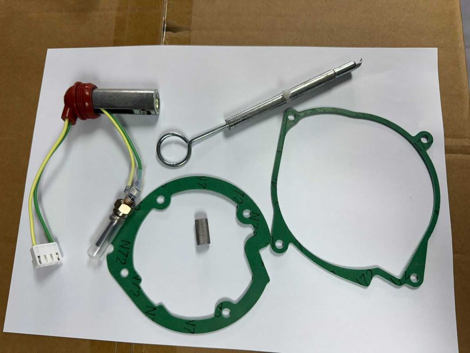 Подгревна свещ за китайска печка 12 волта