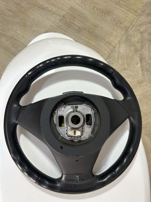 Volan M bmw E60 cheie diamant