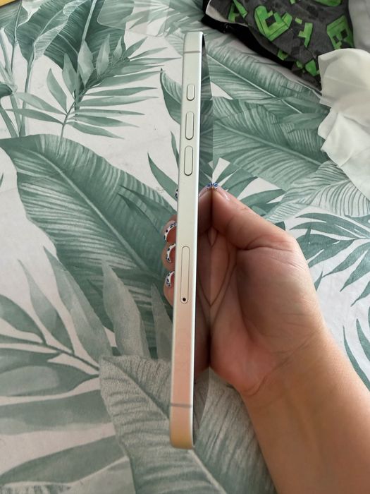 iPhone 16 plus 128 GB
