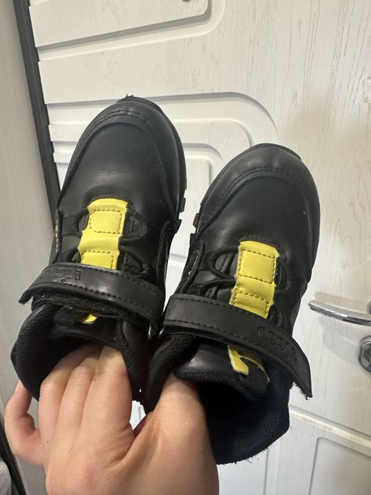 Обувь размер 26-27.