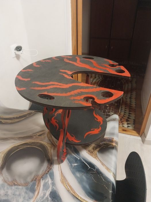 Продам столик (подставку)