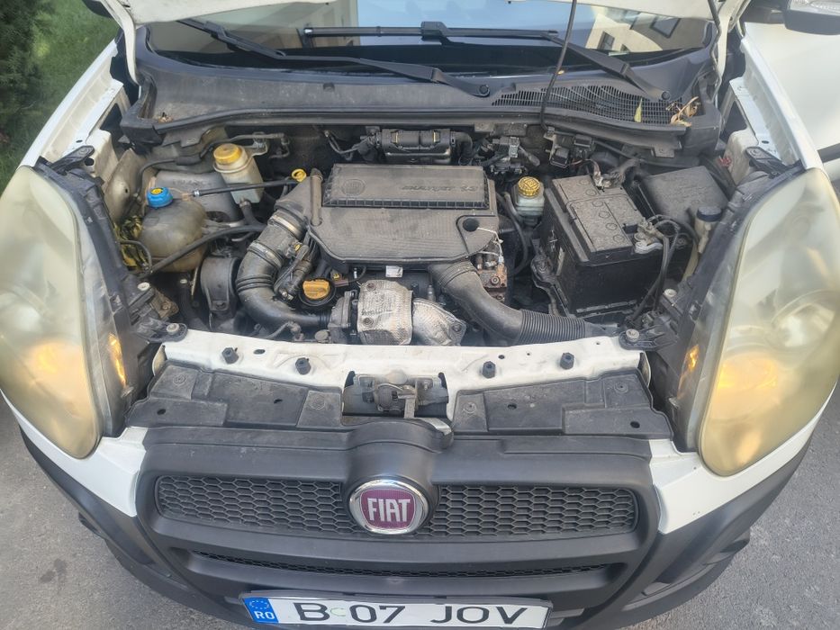 Vând fiat doblo maxi 1.3cdti euro5 AC functional
