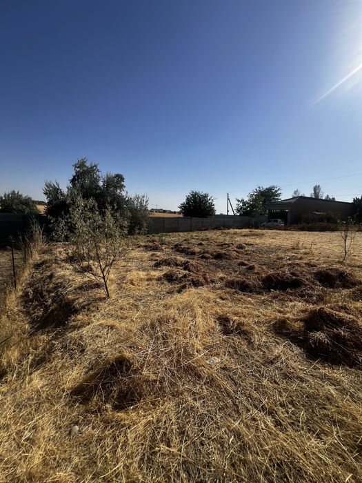 Yer sotiladi 6 sotix srocniy arzon narxda !!