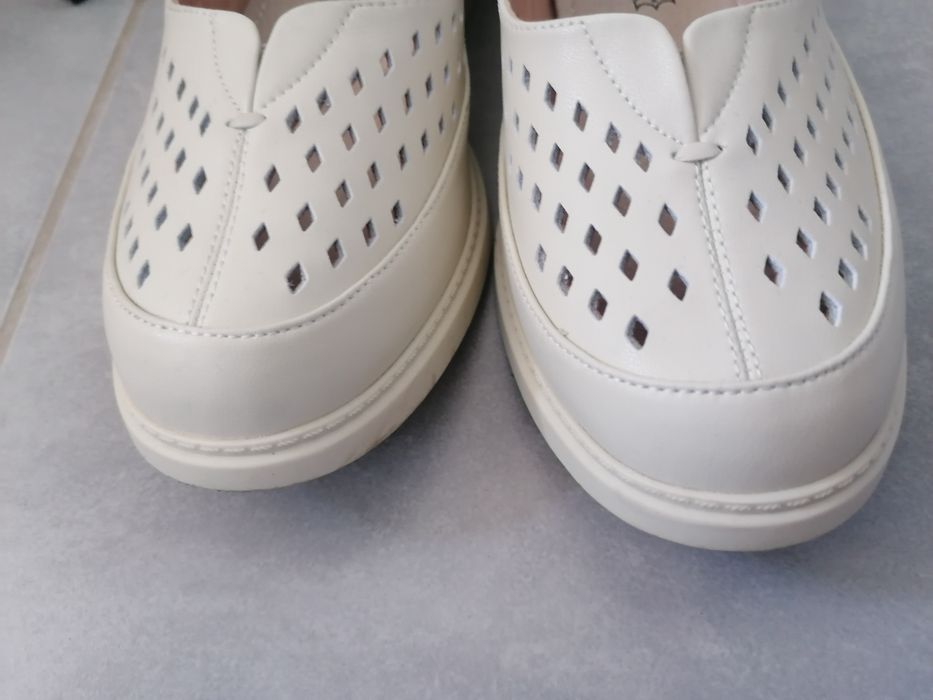 Дамски обувки Tendenz