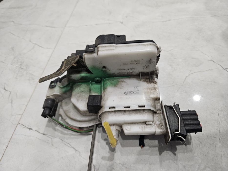 Продам замок на гольф 3