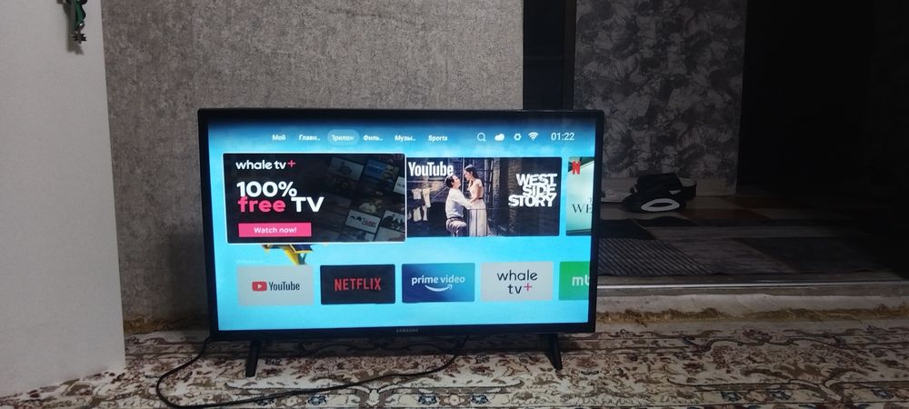 Samsung SMART TV  82см