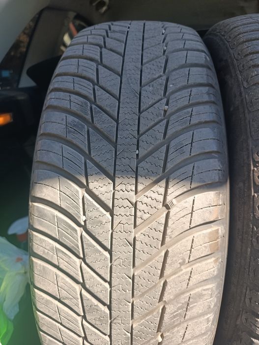 Nexen all seasons 225/60/18